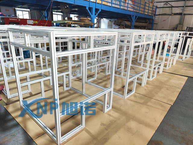 工業(yè)鋁型材加工流水線支架5個定制標(biāo)準(zhǔn).jpg 工業(yè)鋁型材加工流水線支架5個定制標(biāo)準(zhǔn).jpg